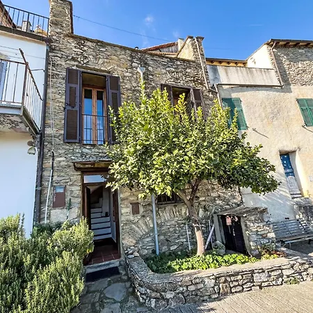 Paola By Interhome Tatil Evi Pantasina